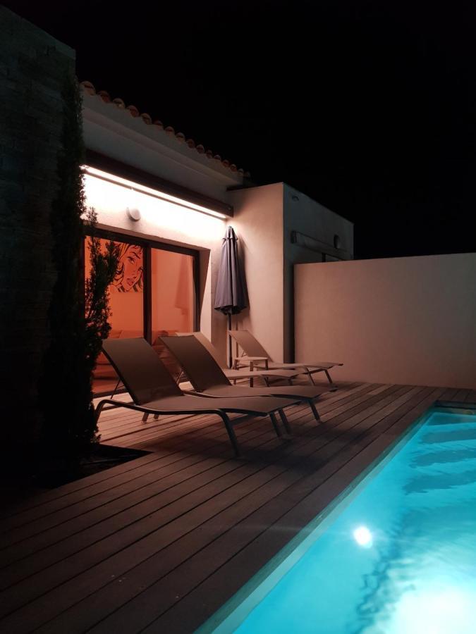 Villa Home Holiday A Cala Rossa Lecci Exteriör bild