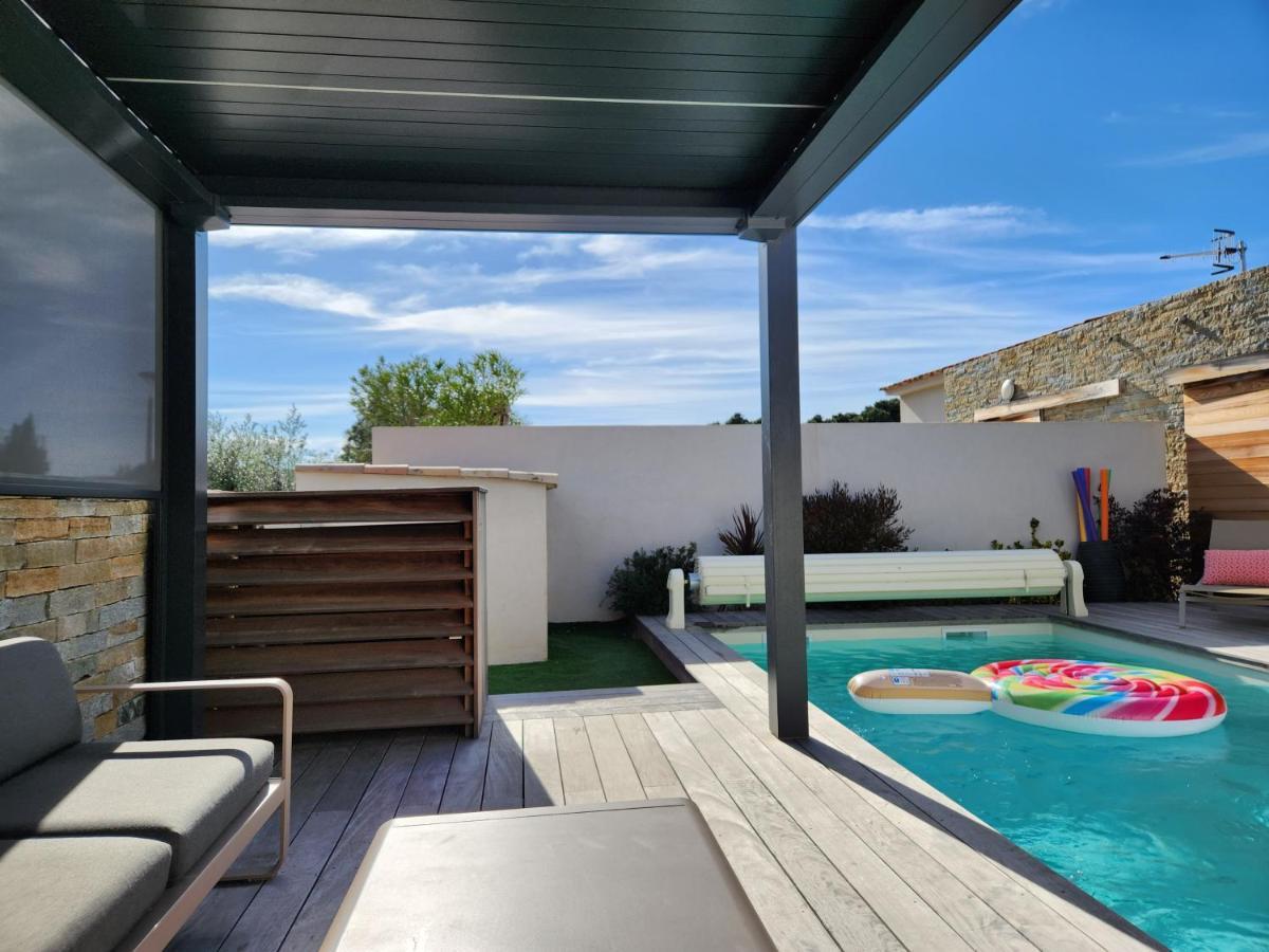 Villa Home Holiday A Cala Rossa Lecci Exteriör bild